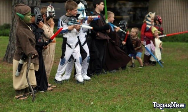 Дети в костюмах из Звёздных войн - картинка