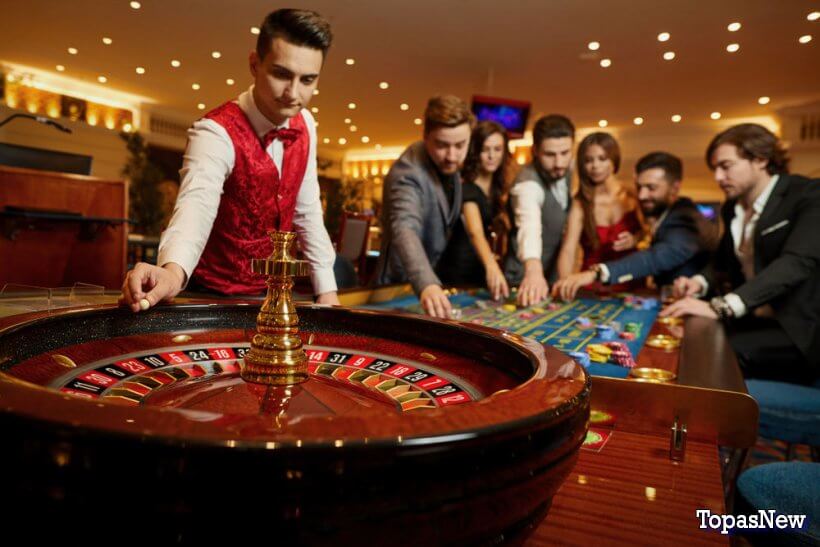 Лайв казино с живыми дилерами: особенности игры с реальными крупье